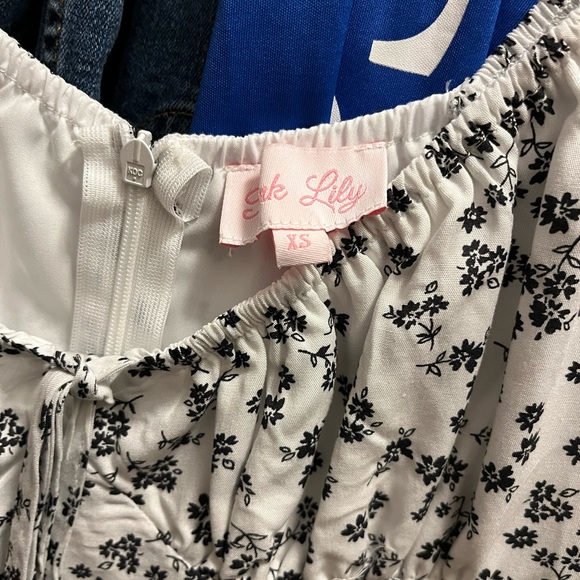 Dress - Picture 3 of 3